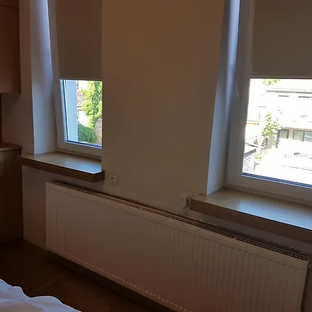 Old Town Garden Secure Parking Apartment *